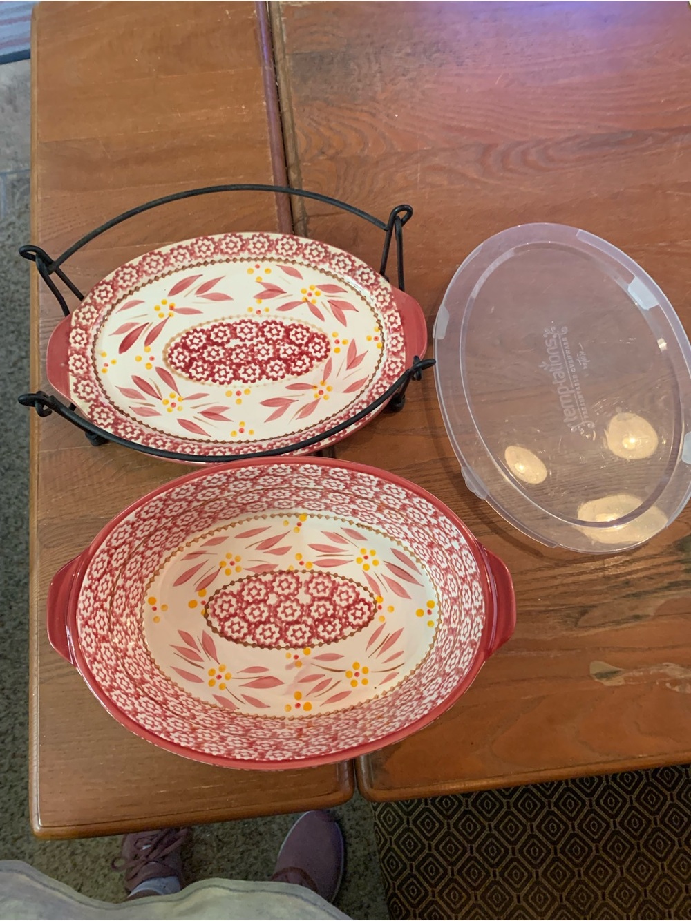 Temp-tations By Tara Old World Cranberry 2 Quart Casserole Dish Basket Tray Lid - Picture 6 of 10